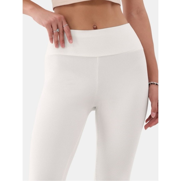 No Boundaries Women’s Cozy Rib Leggings - Winter White/Black Soot, Size XS (0-2) - Picture 12 of 12